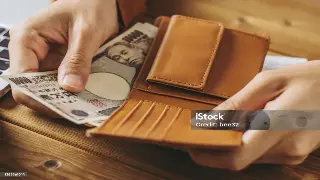 楼市风云录：李嘉诚的“佛山撤退”与我们的投资启示录 poster